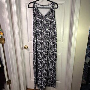 Salty Wave - Maxi Dress - Black Palm Maxi - Black / White - 2X - NWT